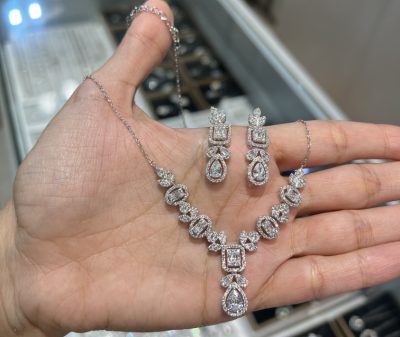 سینه ریز نقره جواهر امرالدکات و گوشواره نقره جواهر 💎