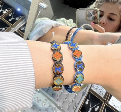 دستبند های تمام استیل ال .. وی 🤌