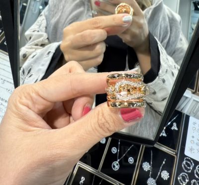 انگشتر طرح طلا ف.  رد 🤩