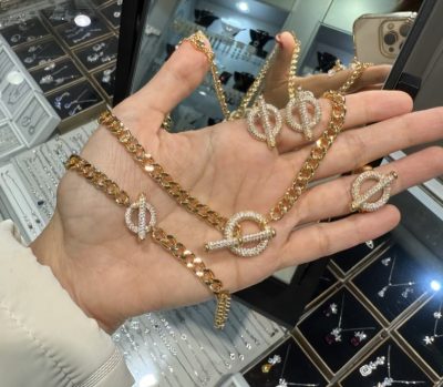 سرویس طرح طلا کارتیه قفل تی🤩